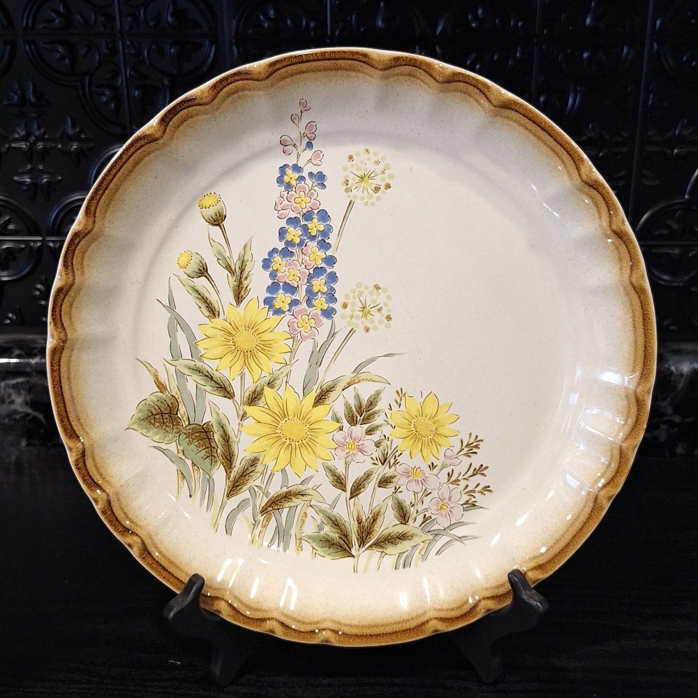 Retro Mikasa Garden Floral Stoneware Plate ,Manor House Ovesafe Serving Plate